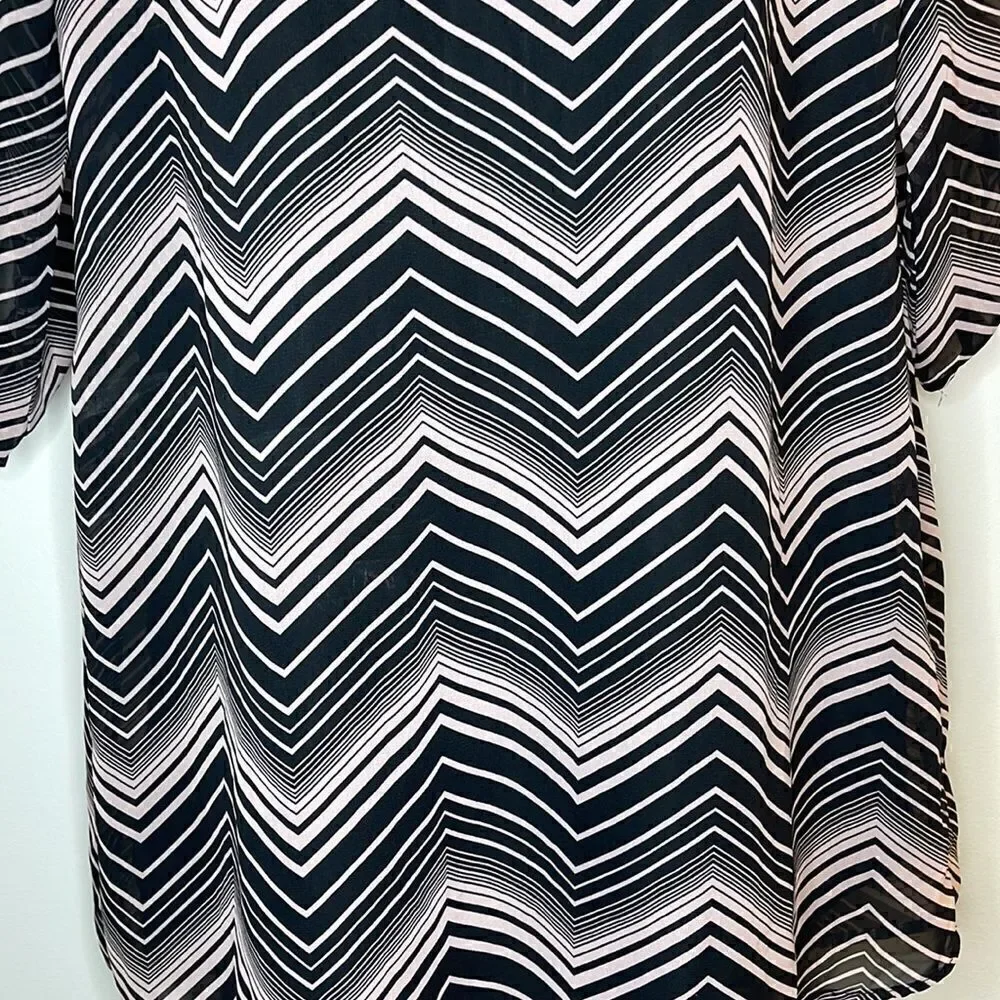 Juniors Lily Rose Pink and Black Chevron Dress